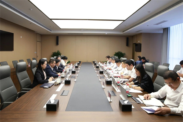 萧山区委副书记、区长姜永柱调研菠菜导航网