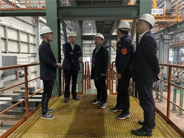 公司董事长袁仁军到菠菜导航担保网-信誉菠菜导航网-菠菜导航网新材料调研指导工作