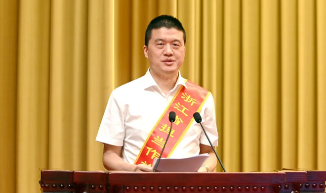 用好每一分钟，去拓市场闯新路——记菠菜导航网集团股份有限公司党委书记、董事长袁仁军